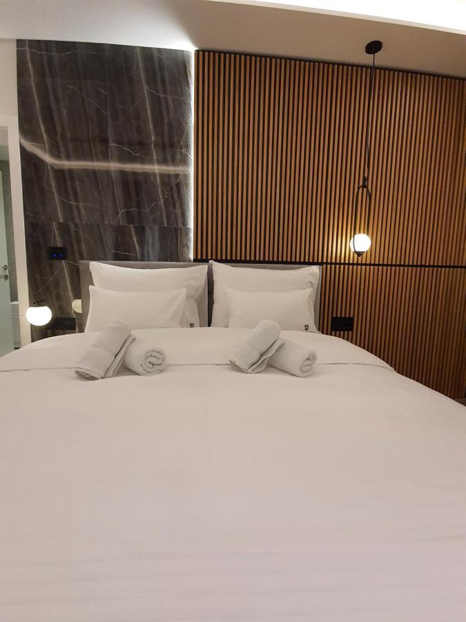 Privilege Suites By Central Park Belgrade Luaran gambar