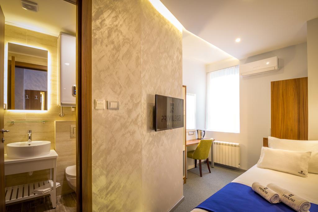 Privilege Suites By Central Park Belgrade Luaran gambar